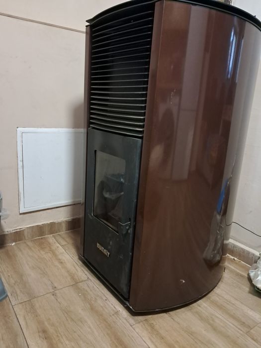 Пелетна камина с водна риза BURNIT 18 kW