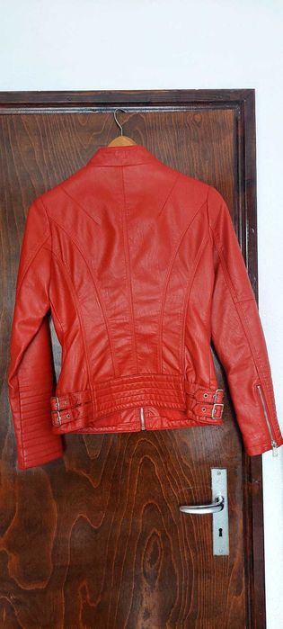 Дамски кожени якета
