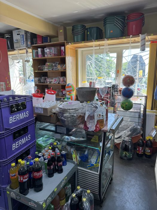 Rafturi plus Tejghele Magazin Alimentar