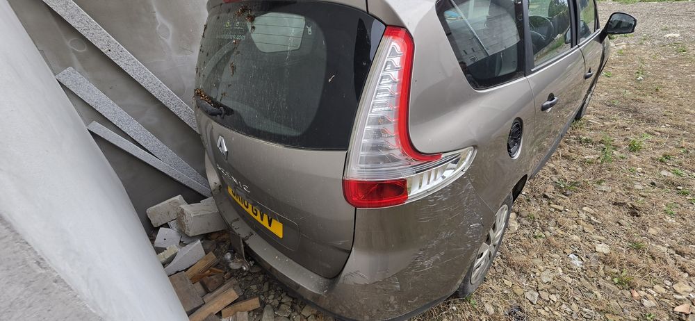 renault  Grand scenic 2010