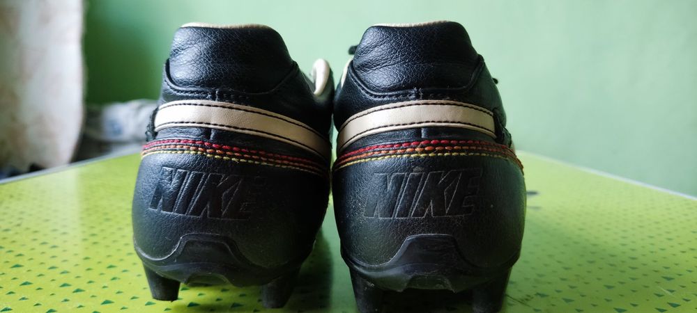 Футболни бутонки Nike , 40.5