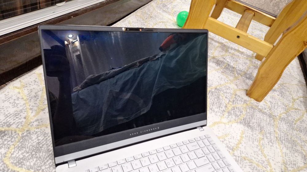 Asus Vivobook Ryzen7