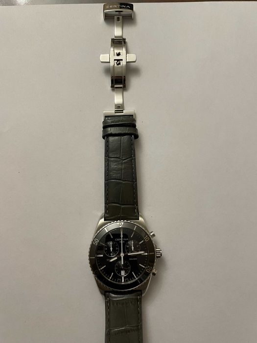 Часы Certina DS First