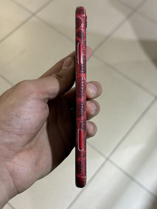 iPhone XR 128Gb с гарантией