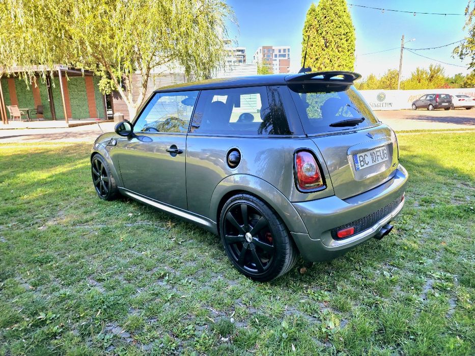 Mini Cooper  John Cooper Works 250cai îngrijită ca la carte pentru pasionati