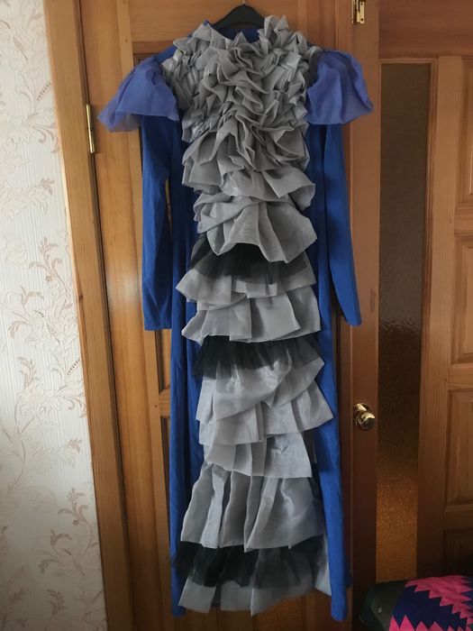 Платье праздничное разные