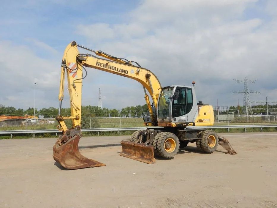 New Holland MH Plus Excavator pe roți
