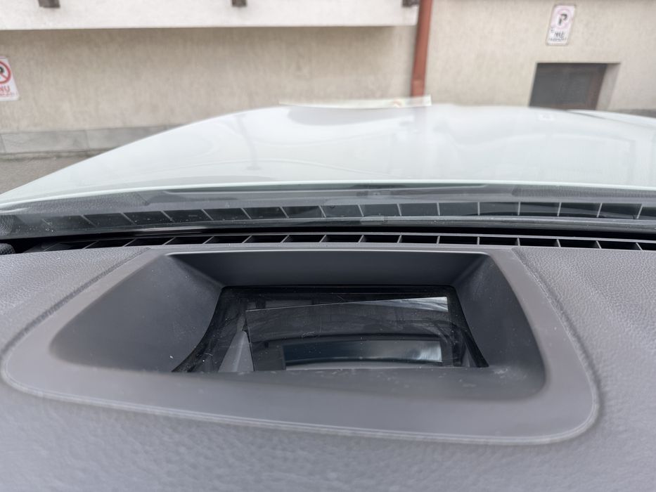 •Bmw •520• F10 •2010 •Automat•