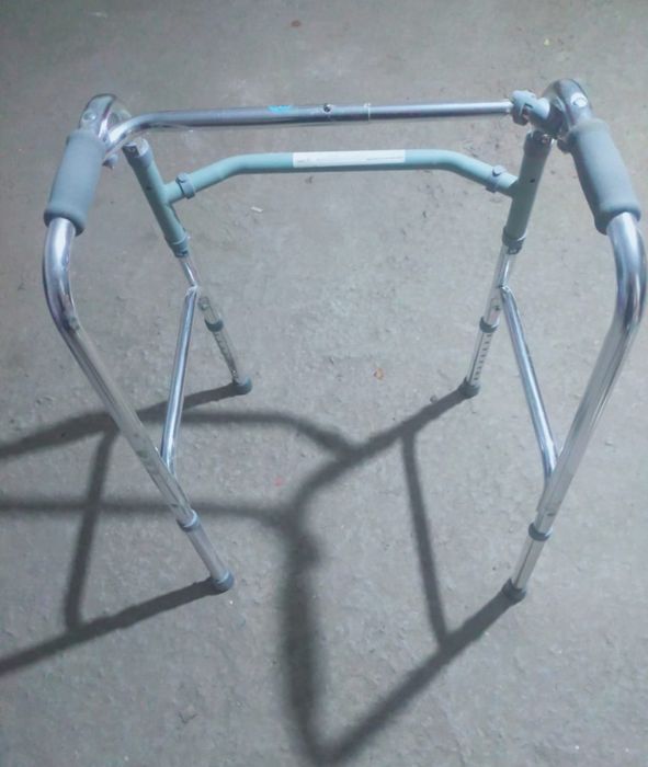 Биотуалет б/у в отличном состоянии