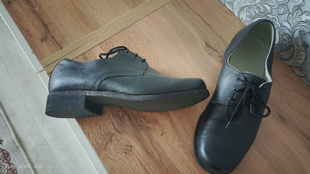 Продам натуральные туфли