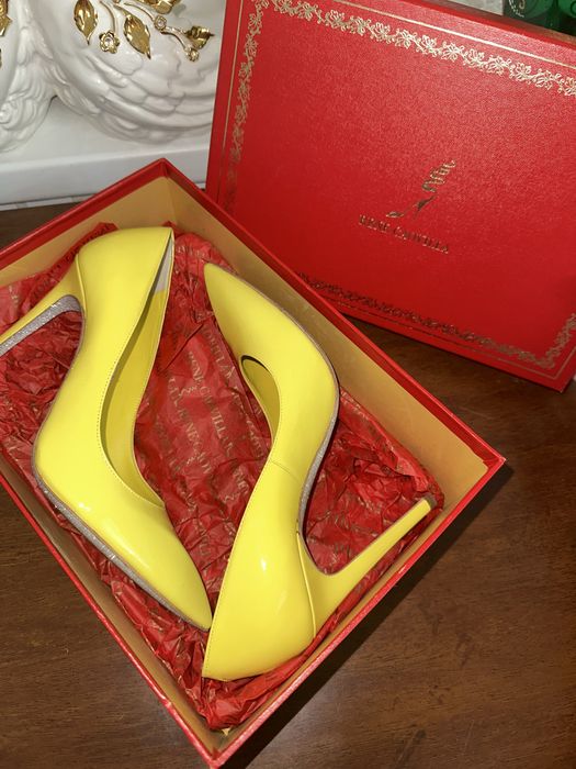 Original Rene Caovilla Yellow patent heels