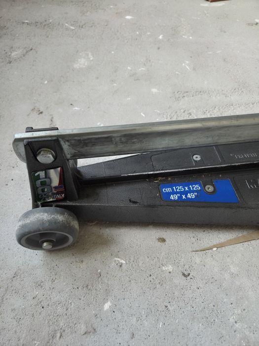 Masina gresie si faianta