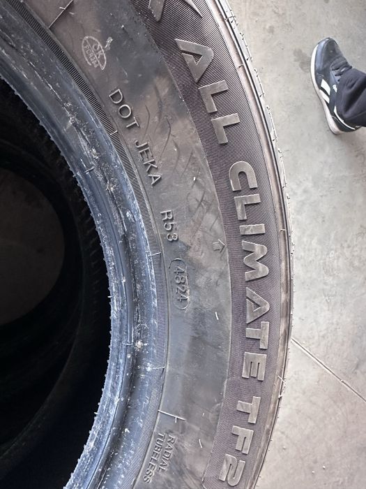 215 60 16 всесезонни гуми Tourador