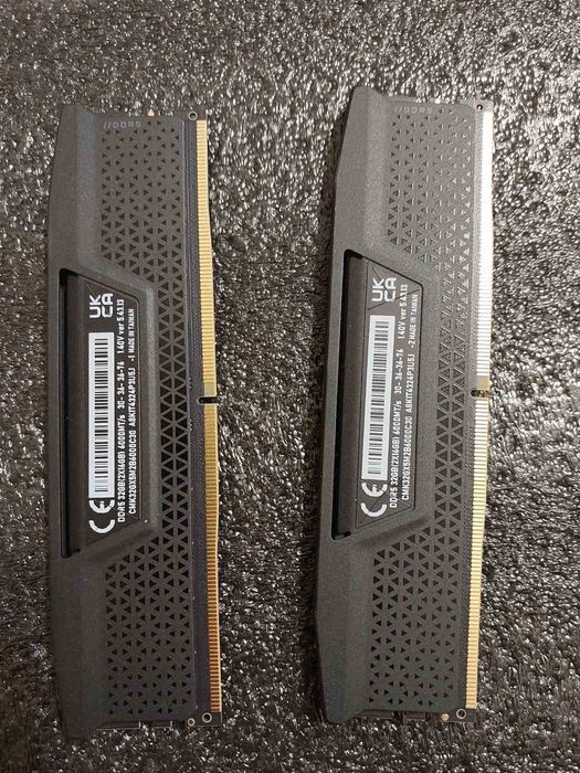 32GB DDR5 6000MT/s CL30 - Corsair Vengance (XMP)