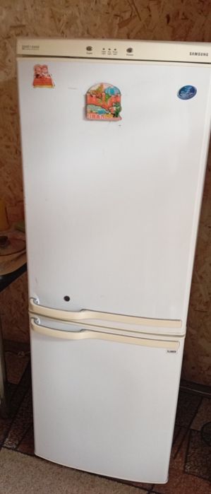 Продам холодильник samsung