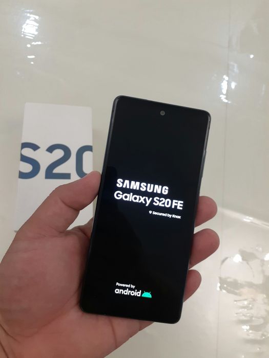 Продам  Samsung S20 Fe   6/128