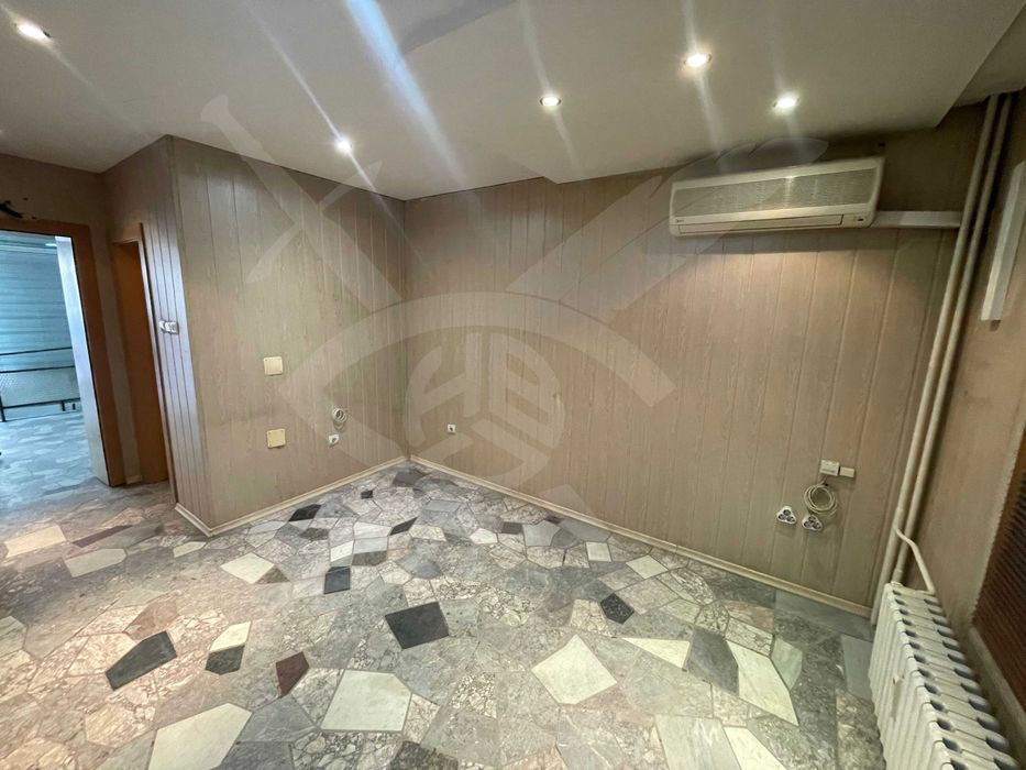 Продава се Офис в Пловдив, Кършияка - 63 кв.м за 985 €/кв.м - Снимка #1