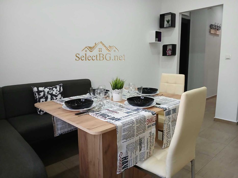 Продава се Тристаен апартамент в Велико Търново, Колю Фичето - 90 кв.м за 1423 €/кв.м - Снимка #2