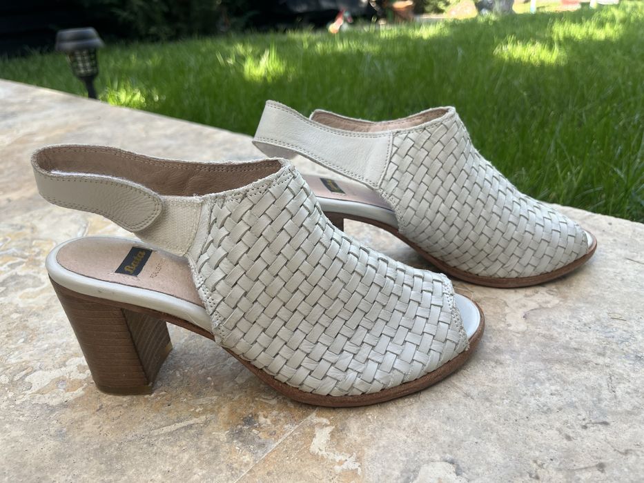 Botine cu varf decupat Bata piele naturala marimea 38