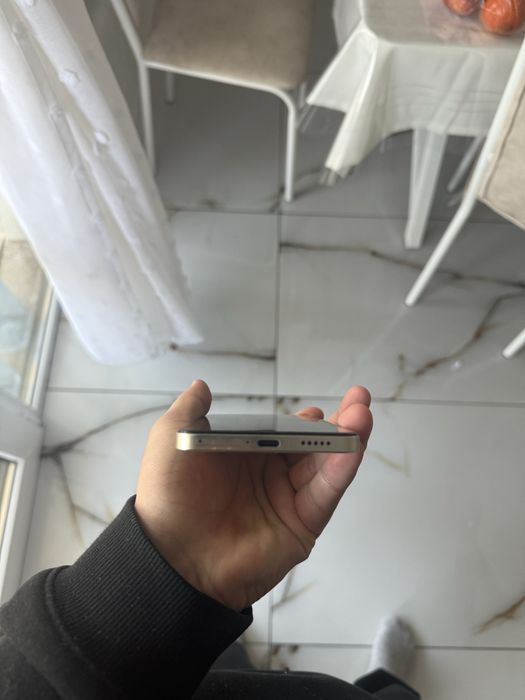 Vivo V25E в отличном состоянии