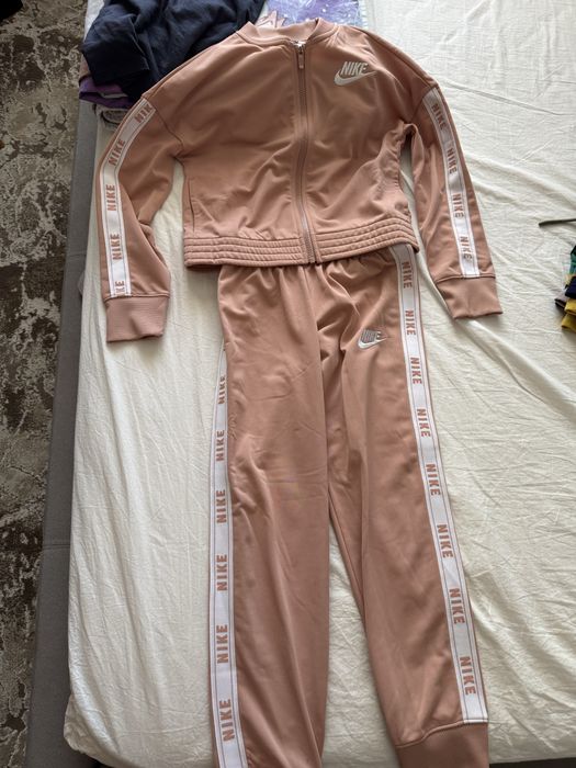 Анцунг  Nike 137-146 см