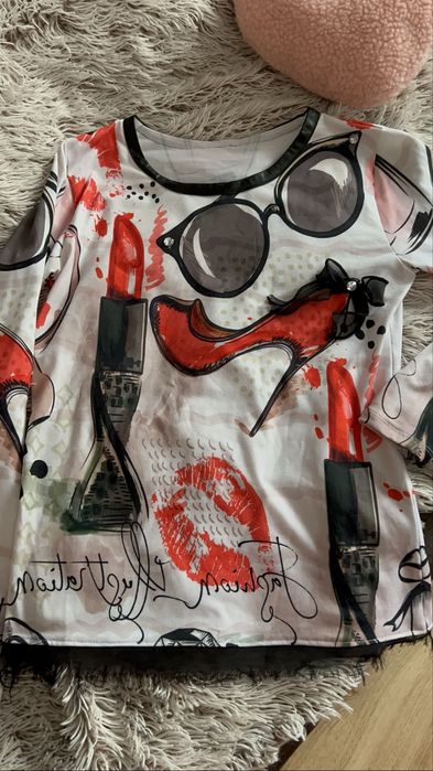 Блуза с дълъг ръкав, много свежа