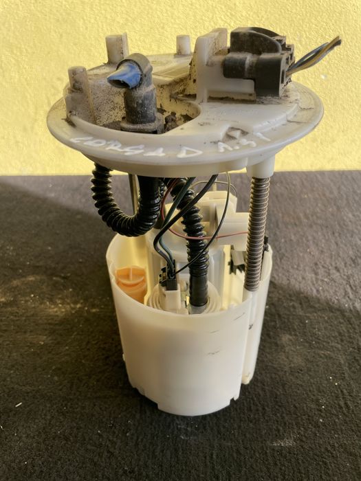 Pompa Benzina Rezervor Opel Corsa D 1.4i Pret 300 lei