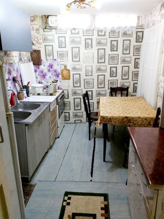 Продам свой дом. Миробадский рн. Бывшие кафе Весна.