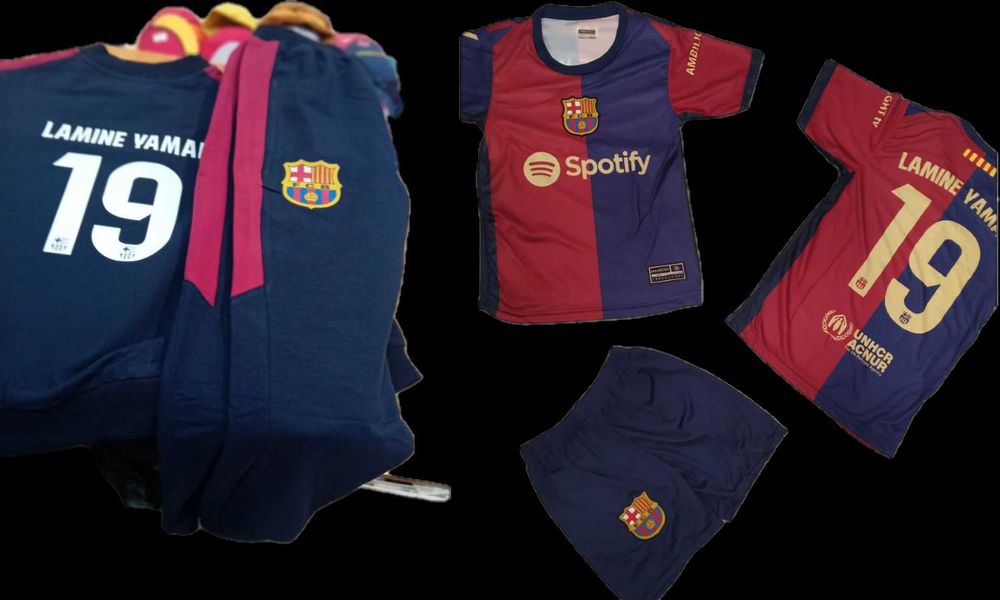 Рафиня 11 / Рафиня 19 Екип с Чорапи 59лв Комплект БАРСЕЛОНА