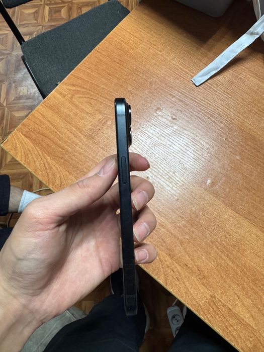 iPhone 15 200к торг бар