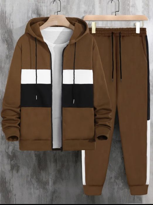 Спортивный костюм мужской