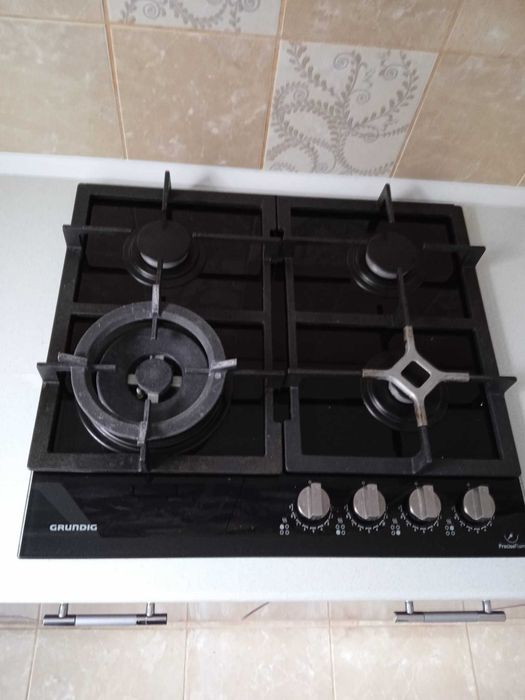 Ofer pentru închiriere apartament cu doua camere