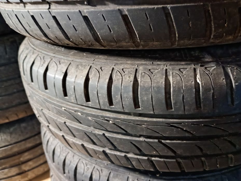 Vînd 4 roti cu cauciucuri de vara stare buna