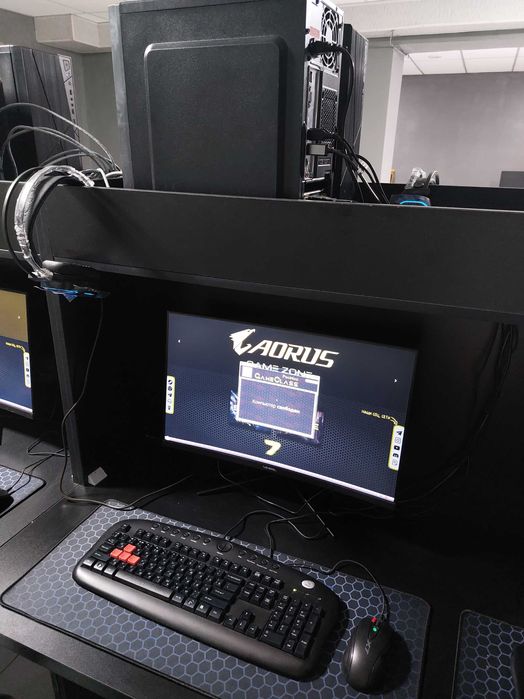 Компьютеры 20 комп+мебели