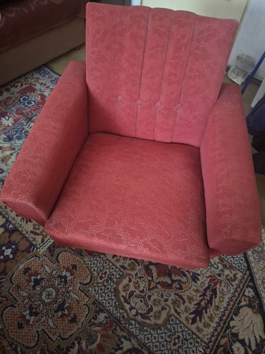 Диван , 2 бр.фотьойла , 2 табуретки в Стара Загоора.