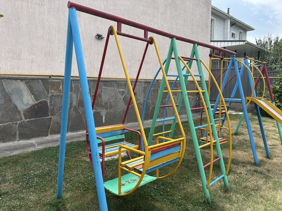 Продам детскую площадку