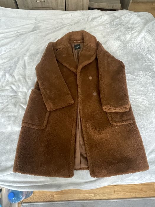 Продавам палто от Max Mara