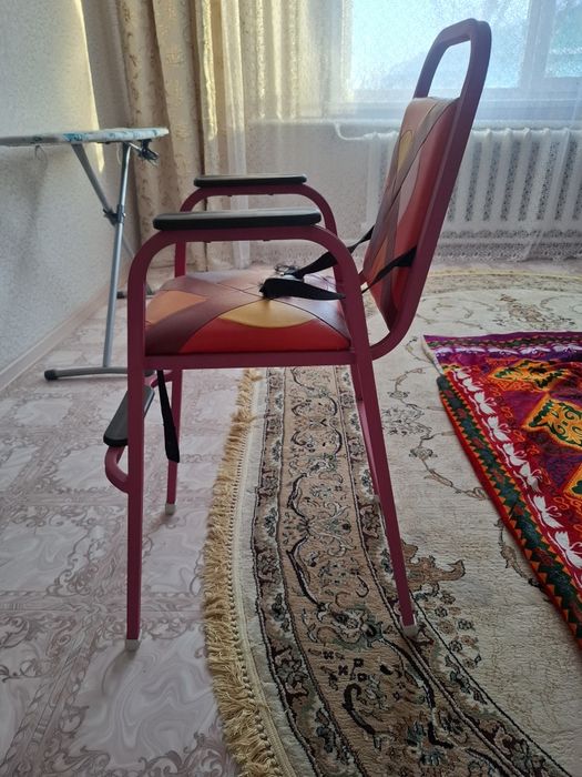 Продам детский стульчик.