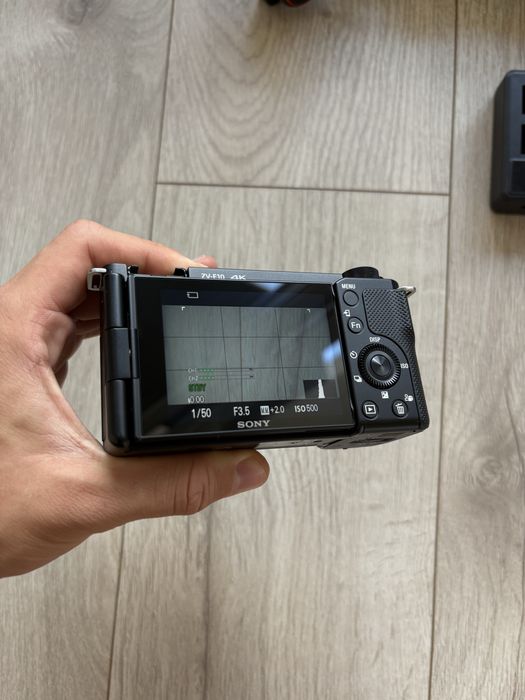 Sony ZV-E10 16–50mm + Hohem iSteady MT2 + батерии и ND филтър