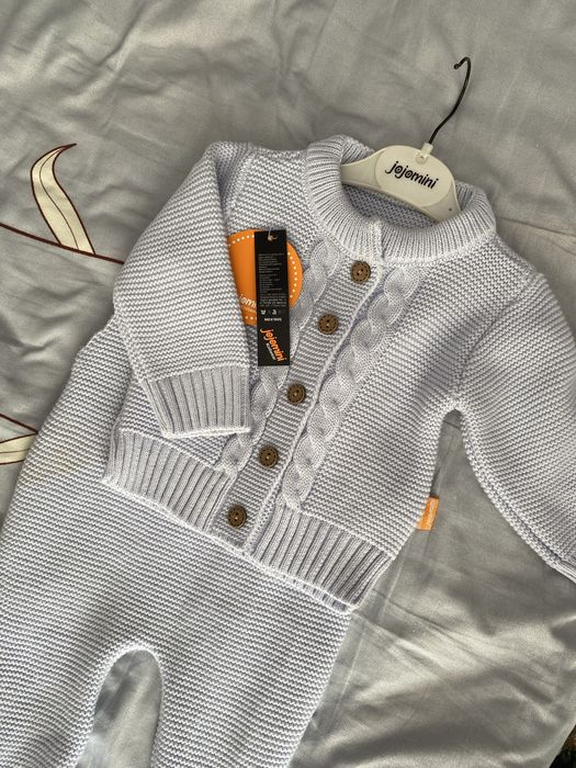 Вязаный комплект для малышей