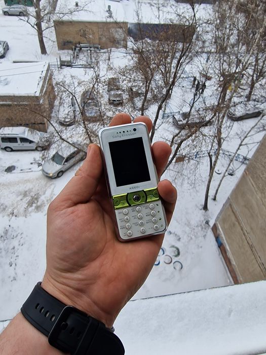 Sony Ericsson k660i