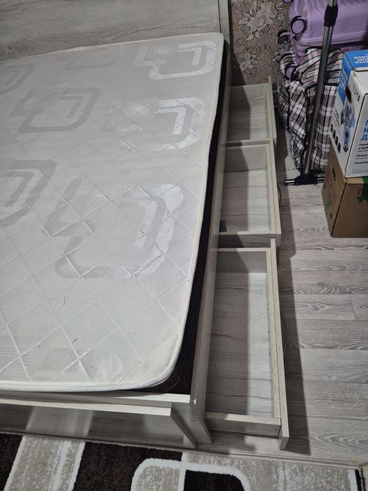 Продам кровать  .