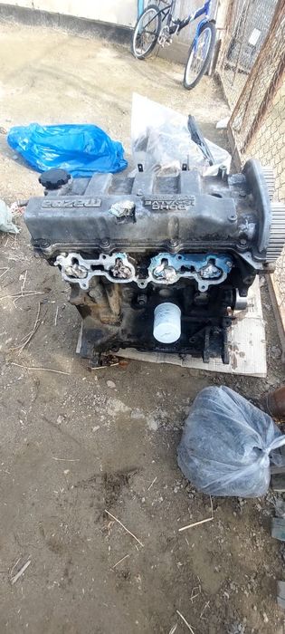 Mazda Cronos матор