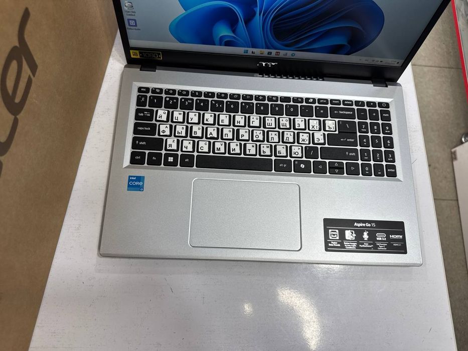 acer intel core i3-13 avlod ddr5 8 gb operativka hamda FHD IPS ekran