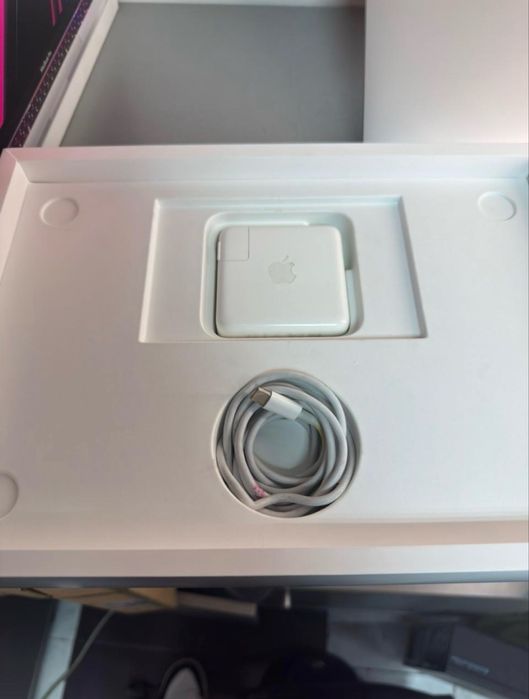 Macbook pro M2 8/256 85 %