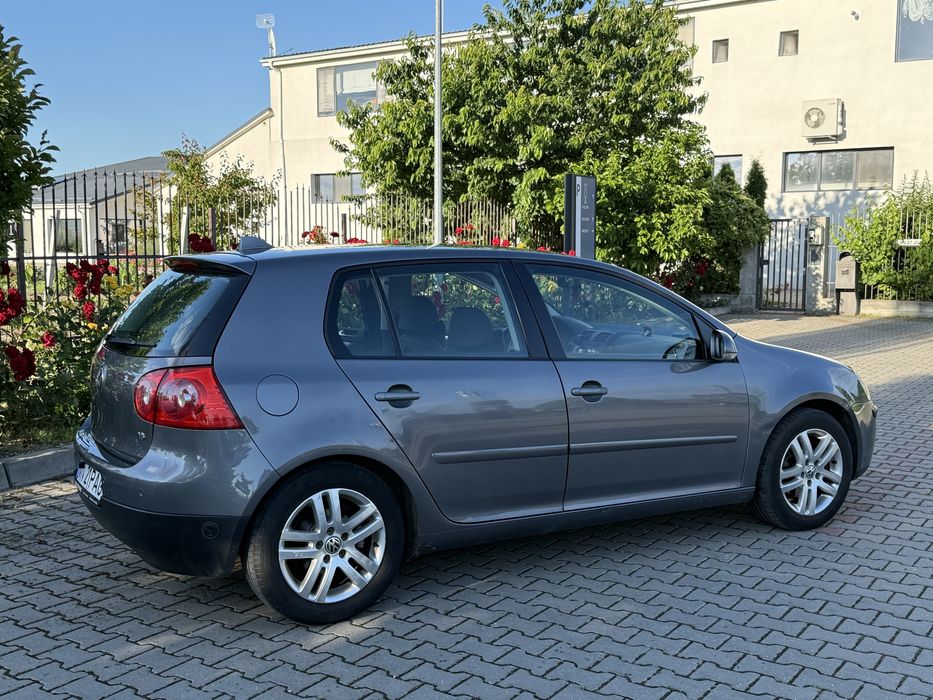 Golf V 1.6 benzina