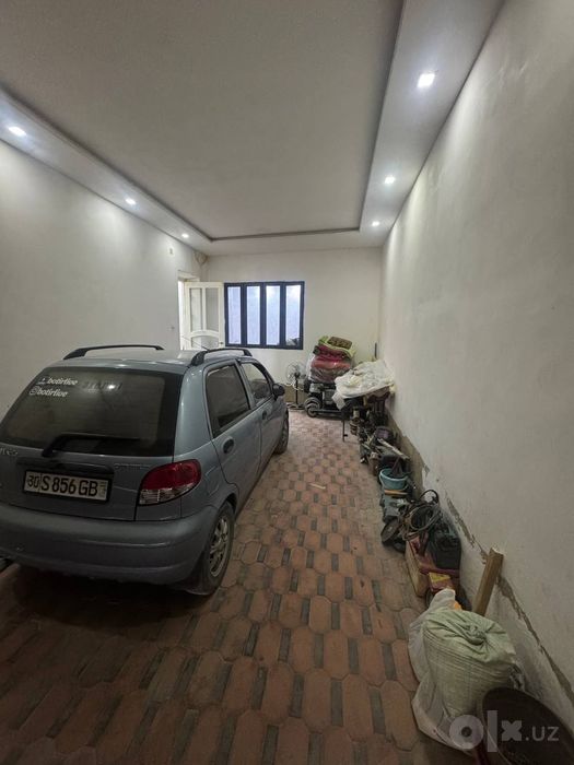 Zudlik bilan uy sotiladi