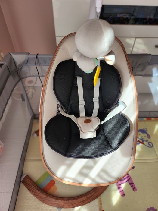 CANGAROO Електрическа люлка - шезлонг TRIUMPH