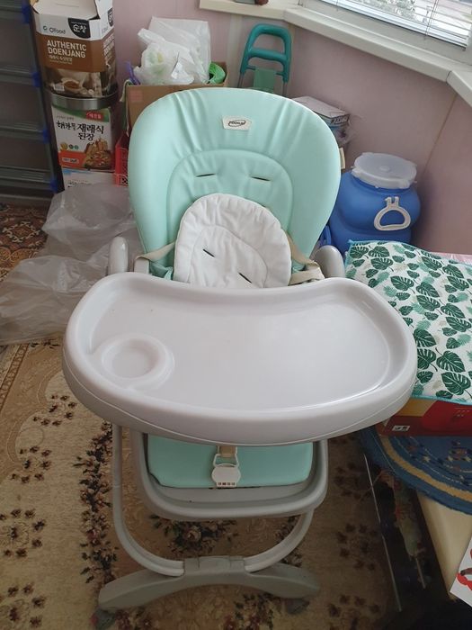 Продам детское б/у кресло