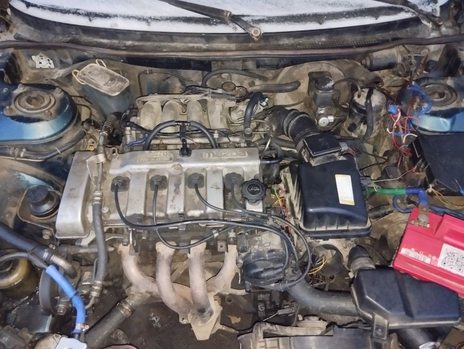 Продам Мазду Кронос